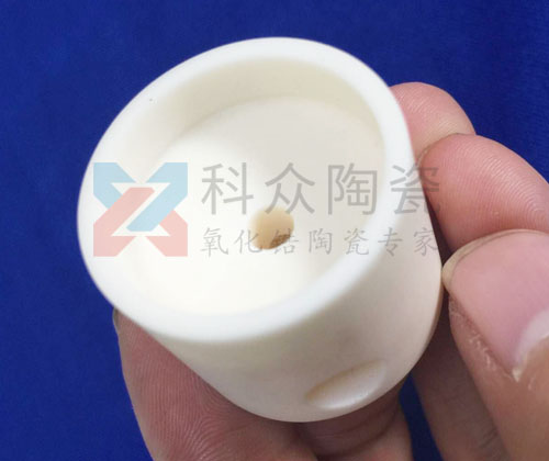 如何制備高純度的氧化鋁陶瓷粉末?